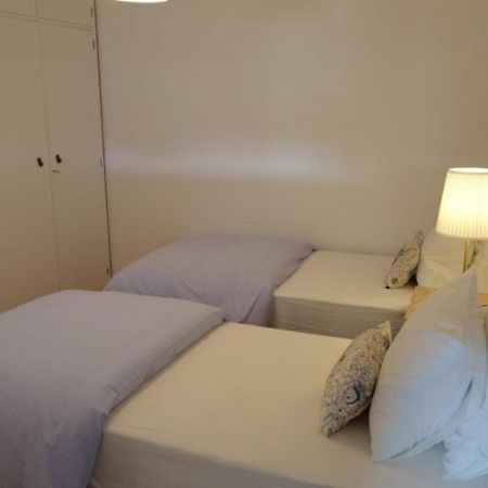 Central 2 Bedroom Apt W/Garden And Pantheon Views Lisbon Exterior photo